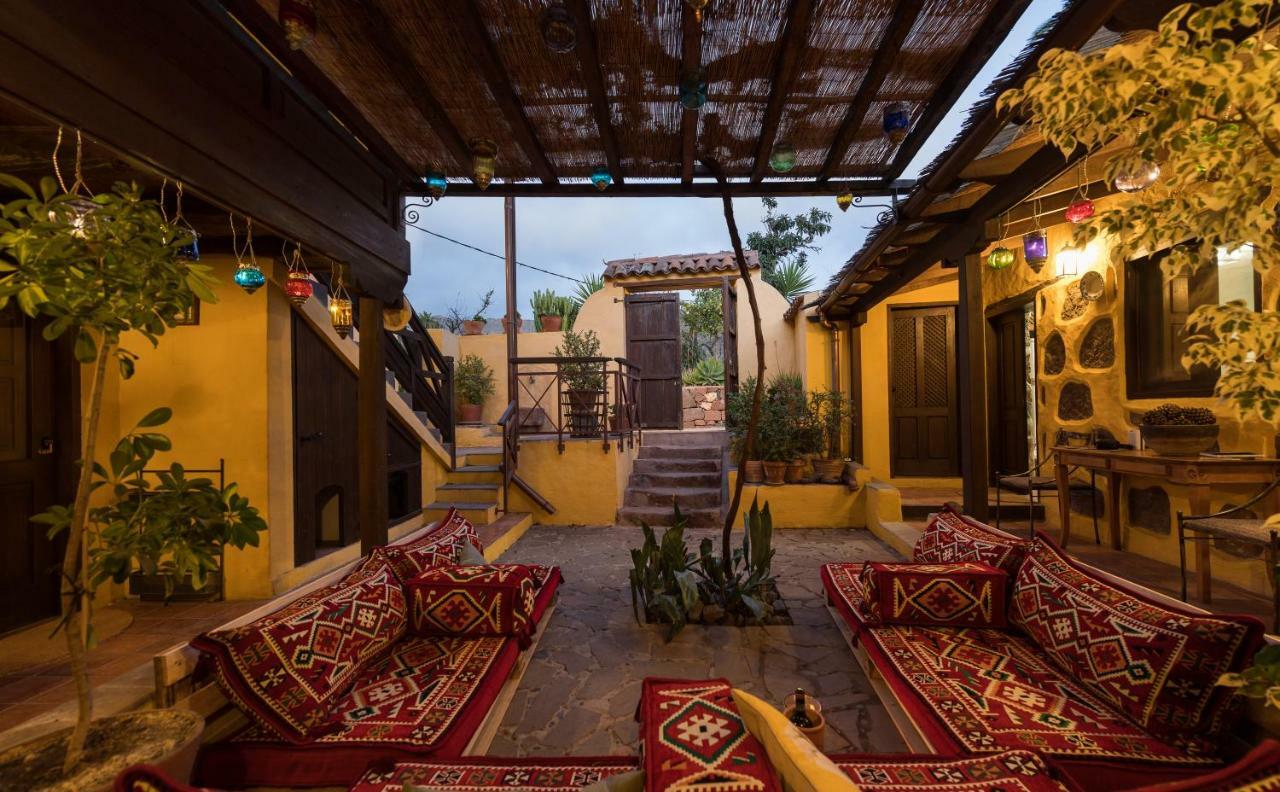 Bohemian Hideaway Finca - 2 Unique Houses With Shared Pool Santa Lucia Szoba fotó