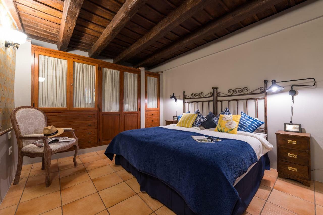 Bohemian Hideaway Finca - 2 Unique Houses With Shared Pool Santa Lucia Kültér fotó
