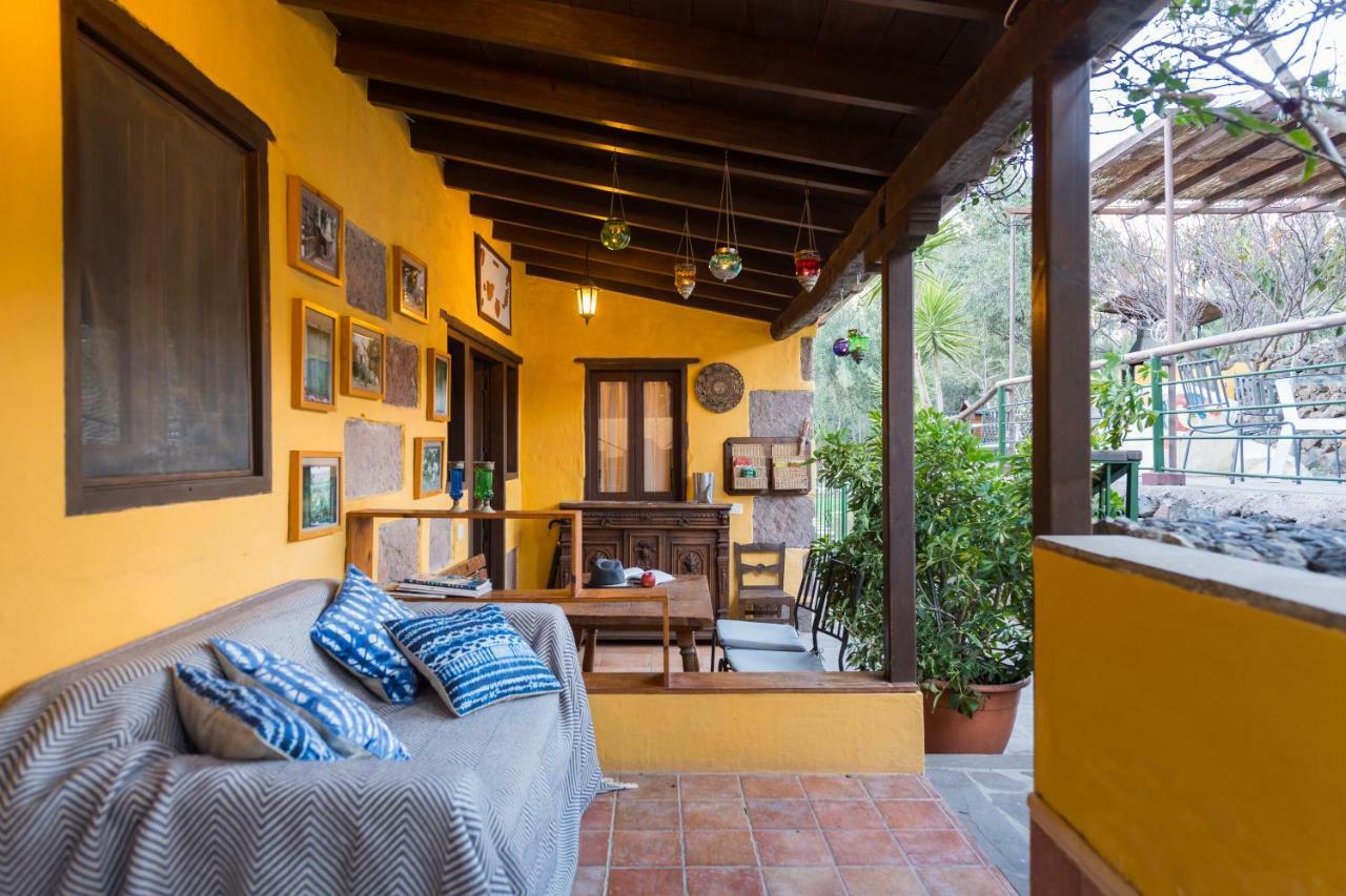 Bohemian Hideaway Finca - 2 Unique Houses With Shared Pool Santa Lucia Kültér fotó