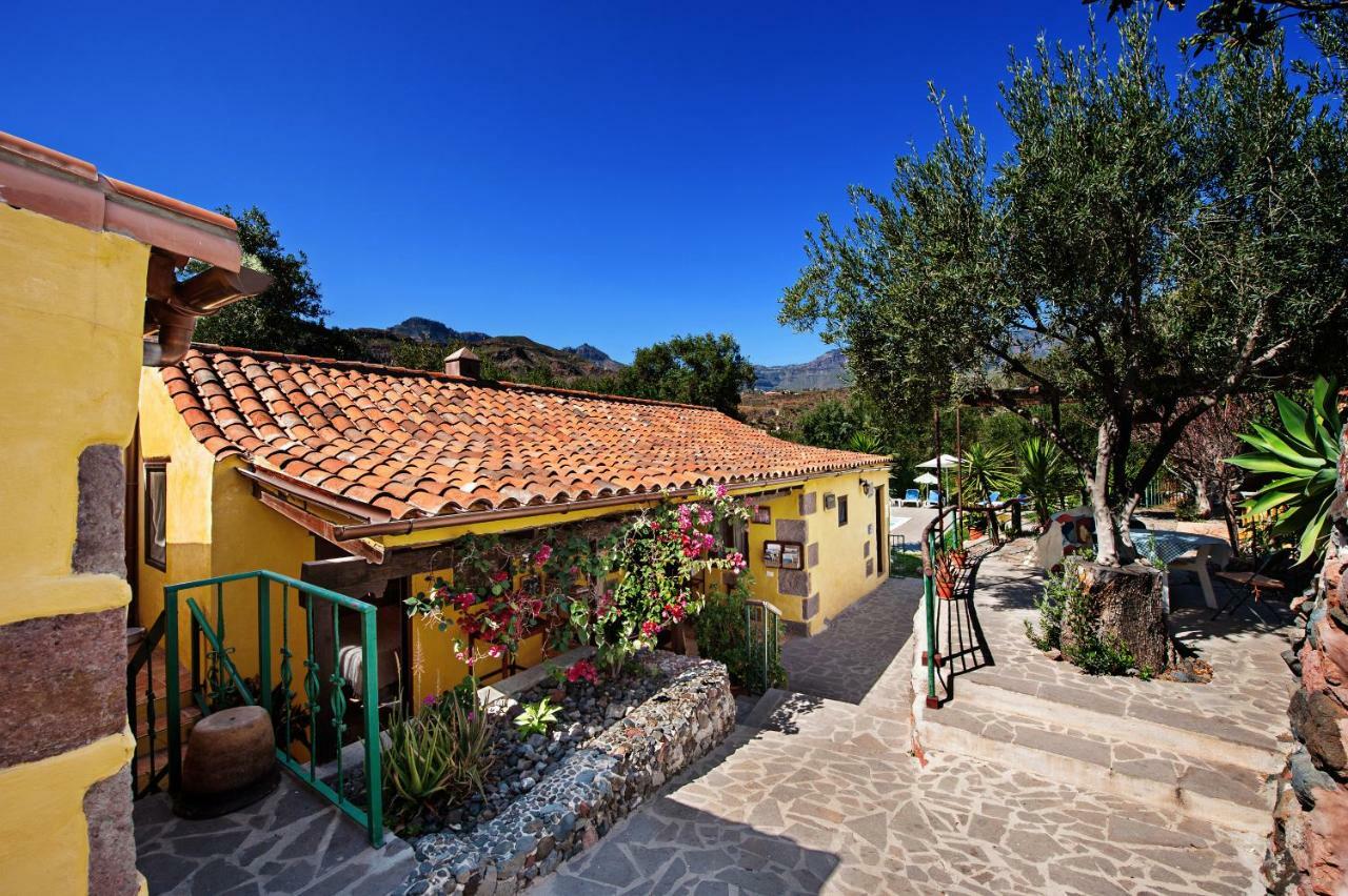 Bohemian Hideaway Finca - 2 Unique Houses With Shared Pool Santa Lucia Kültér fotó